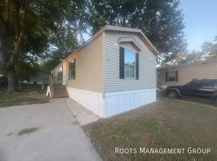 200 Paradise Acres Rd #38, Carterville, IL 62918