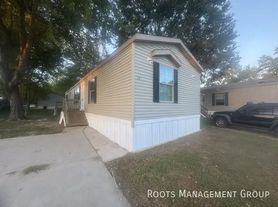 200 Paradise Acres Rd