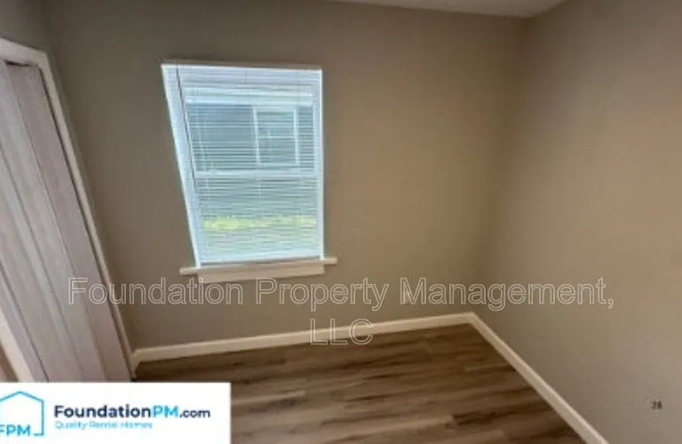 869 N Bingham St — Photo 10