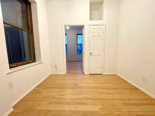 Rented by J PRESTON AND ASSOCIATES INC | media 20