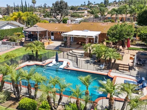 16520 Wagon Wheel Dr, Riverside, CA 92506