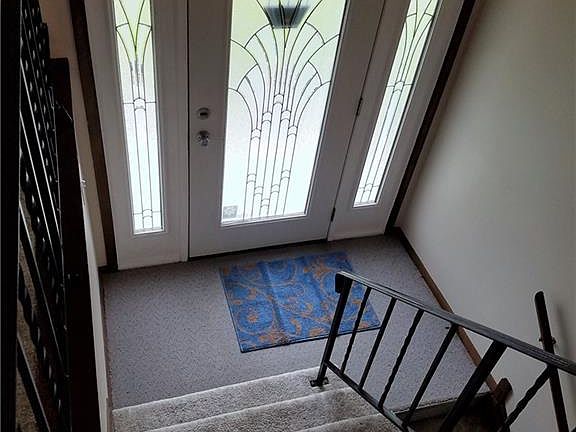 3rd image of 642 Oakwood Ave