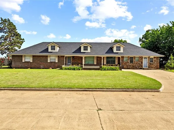 1450 Pine Ave, Weatherford, OK 73096