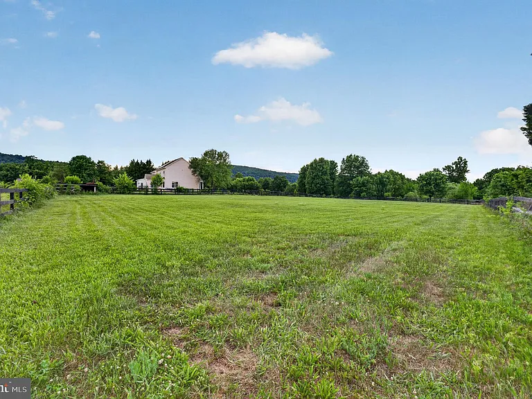 18616 Foggy Bottom Rd — Photo 102