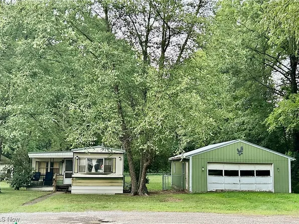 4065 Bonnie Dr NW, Malvern, OH 44644