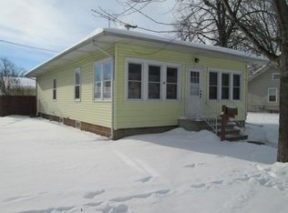 215 E 1st St, Kimberly, WI 54136