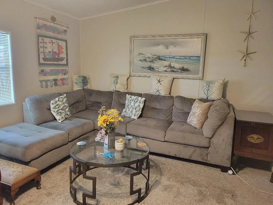 2 bed, 1600 sqft, $1,400 — Photo 2