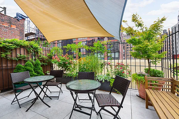 Sold by Compass | media 6