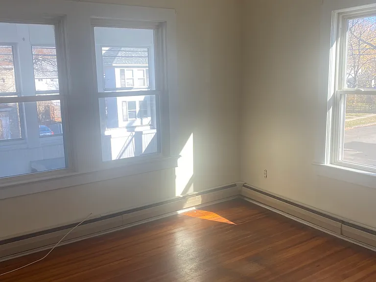 26 Ashley St #1 — Photo 3