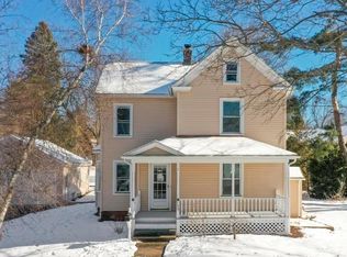 139 Glenwood St, Manchester, CT 06040