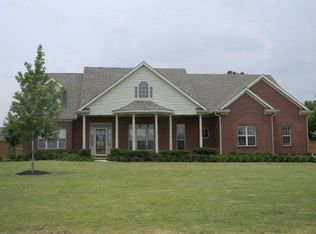 410 Charleston Cv, Marion, AR 72364