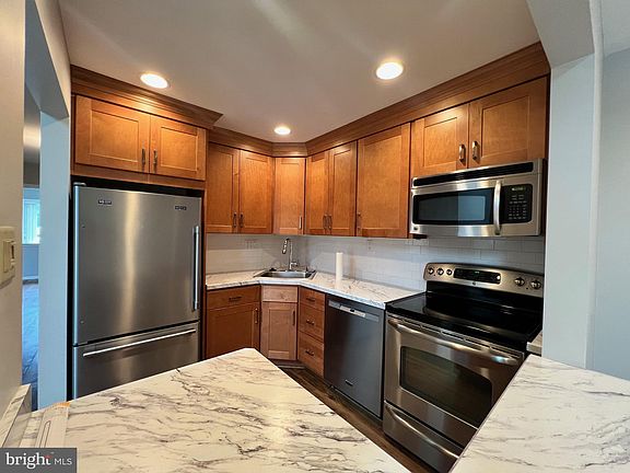 2nd image of 76 Le Forge Ct #76