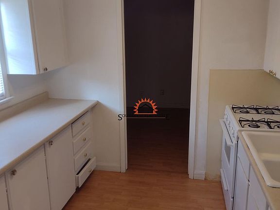 4th image of 901 Sheldon St #A