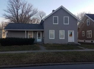 818 15th Ave, Fulton, IL 61252