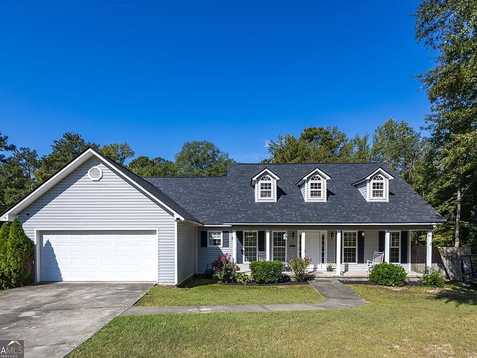 1st image of 132 Pineworth Pointe Dr