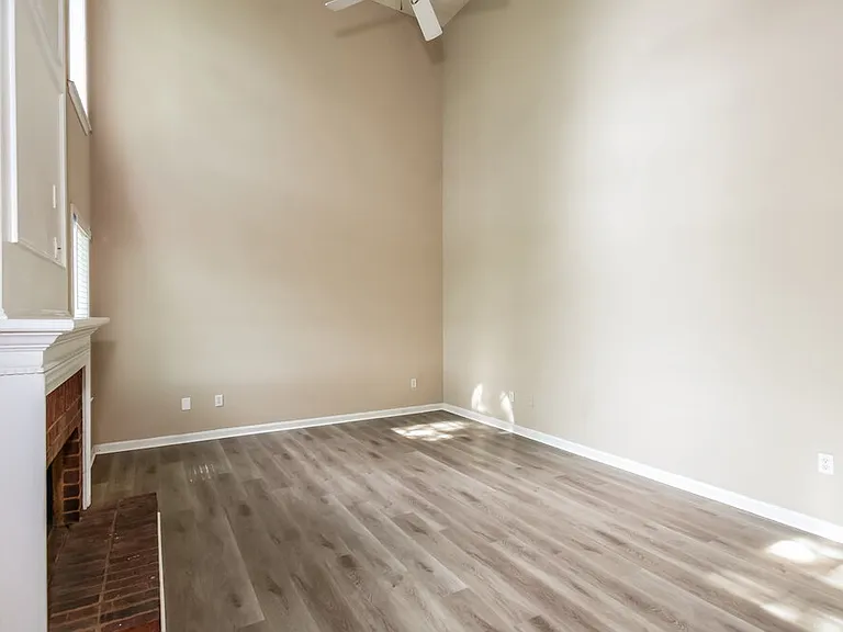 1675 Berrywood Way — Photo 5