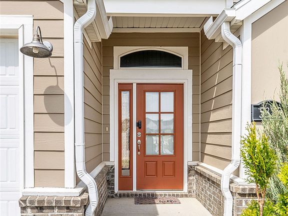 3rd image of 5336 Overcrest Ave