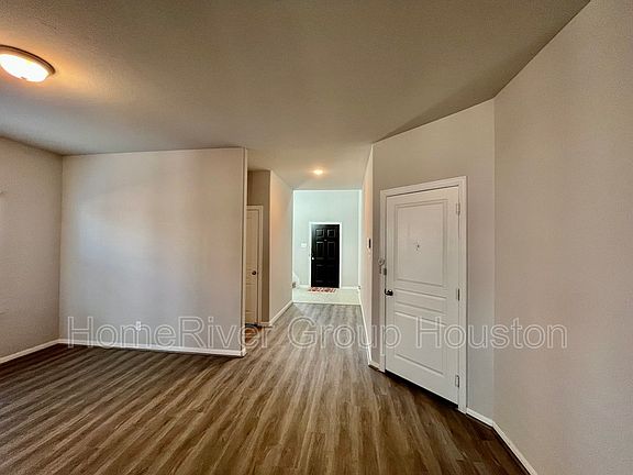 3rd image of 12519 Crathie Dr