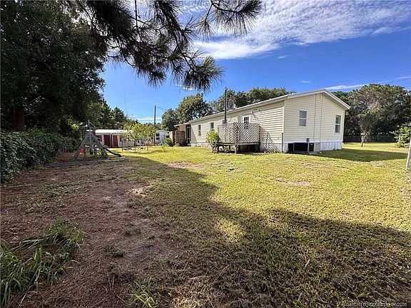 2nd image of 6215 SE 96th Cir