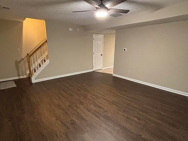 2720 Hayden Park Ln — Photo 2