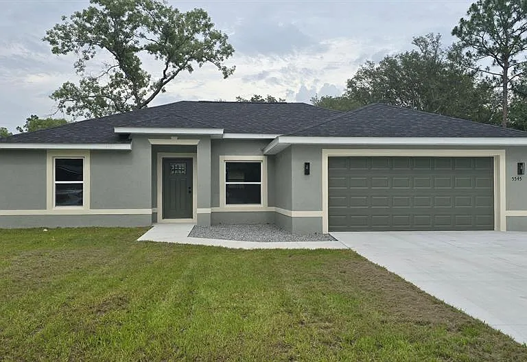 5545 SE 70th Ave — Photo 1