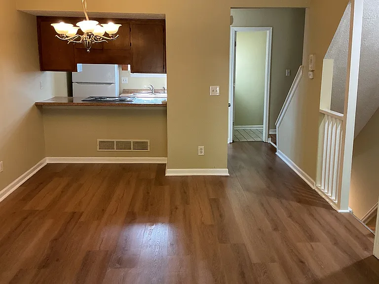 2815 Eaton St — Photo 9