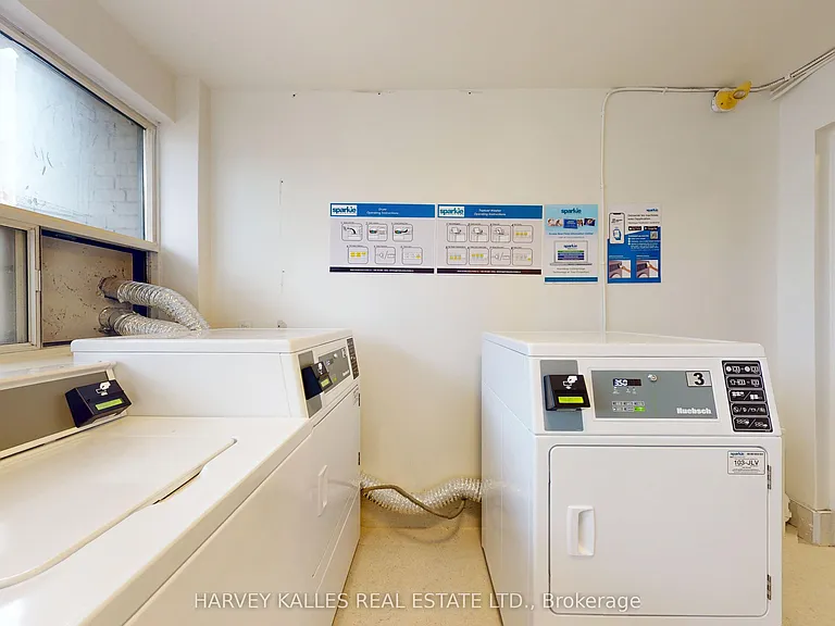 1 Marquette Ave #12 — Photo 16