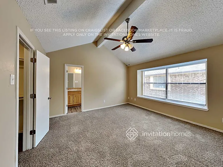 2306 Lakeshore Ln — Photo 10