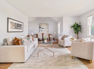 8 Victoria Heights Rd UNIT 8, Hyde Park, MA 02136