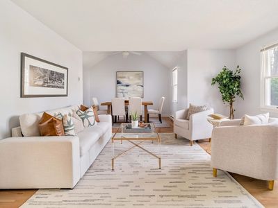8 Victoria Heights Rd UNIT 8, Hyde Park, MA, 02136
