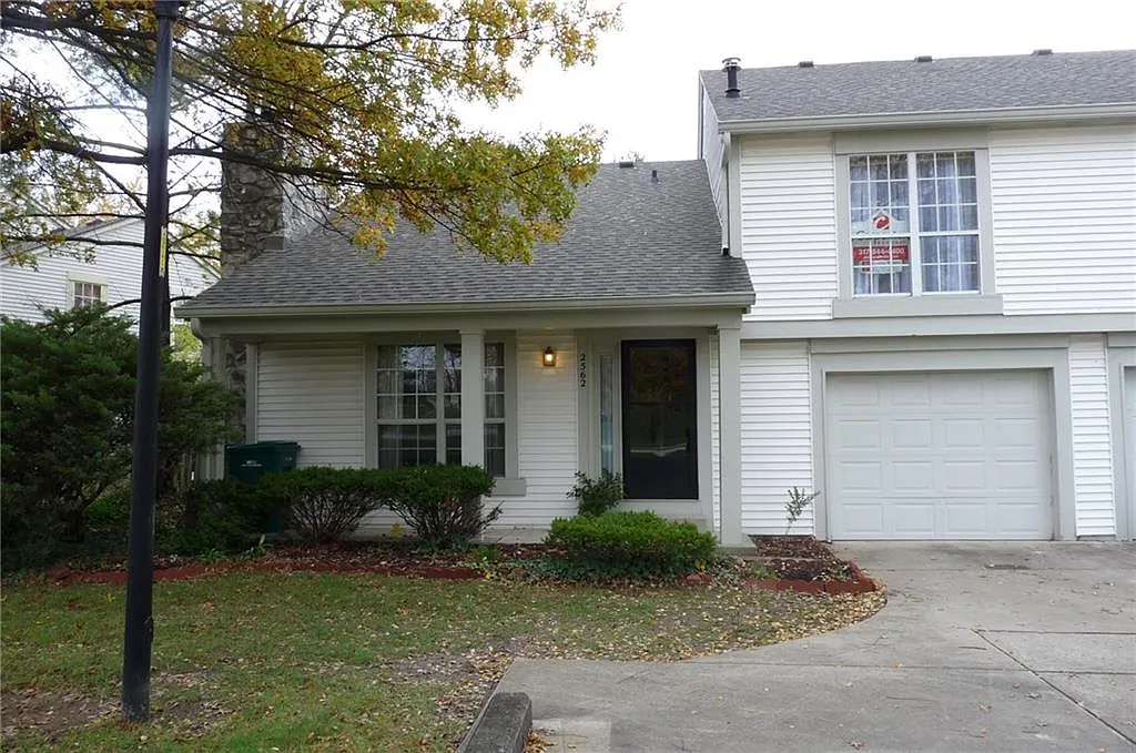2562 Chaseway Ct photo 1