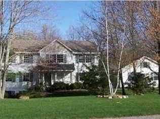 5033 Brownstone Dr NE, Rockford, MI 49341