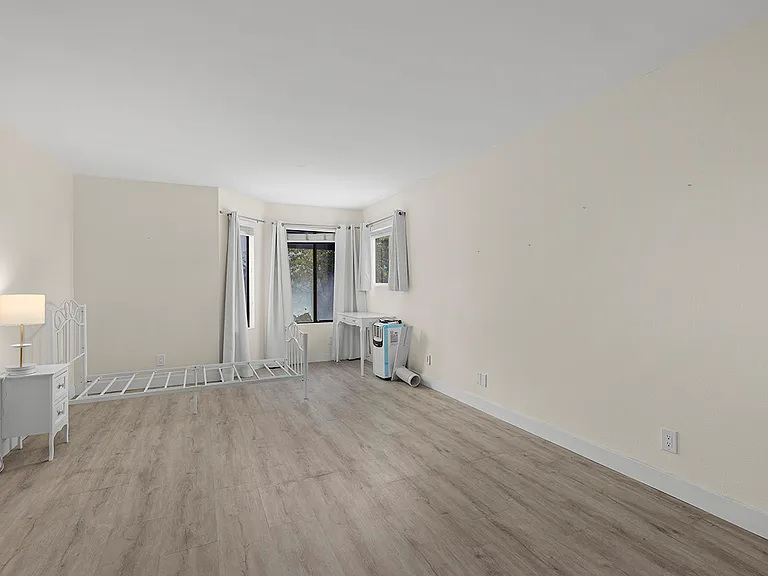 8338 Regents Rd #2O — Photo 15