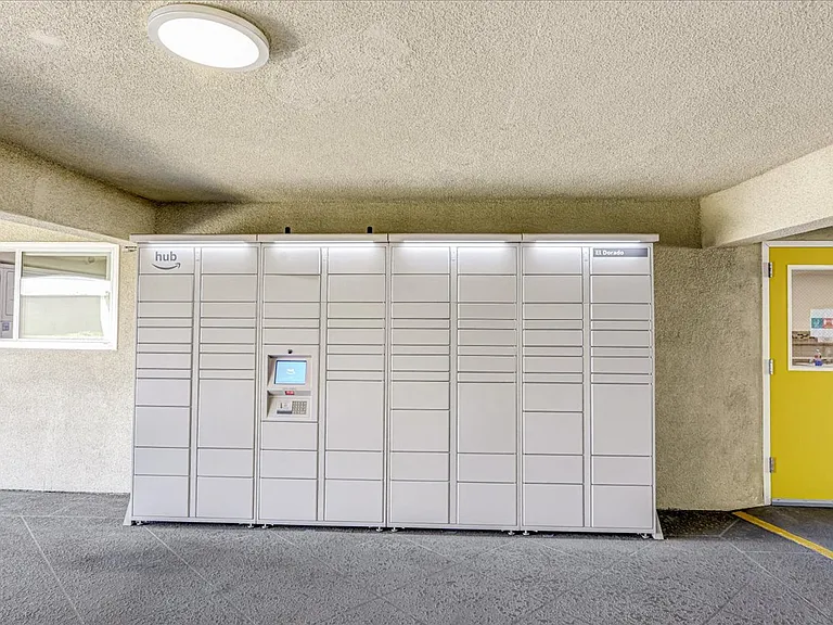 El Dorado Hub Lockers