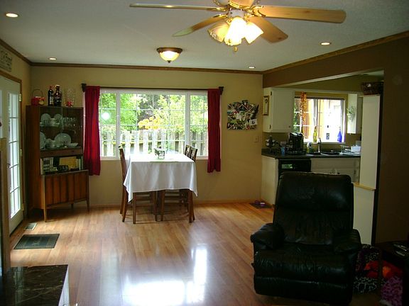 5th image of 206 Fairway Dr