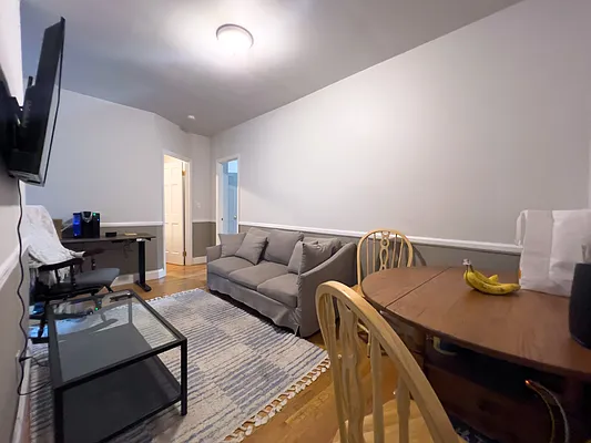 Rented by Denise Rosenblum, LREB | media 8