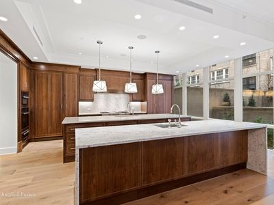 110 E 76th St, New York, NY, 10021