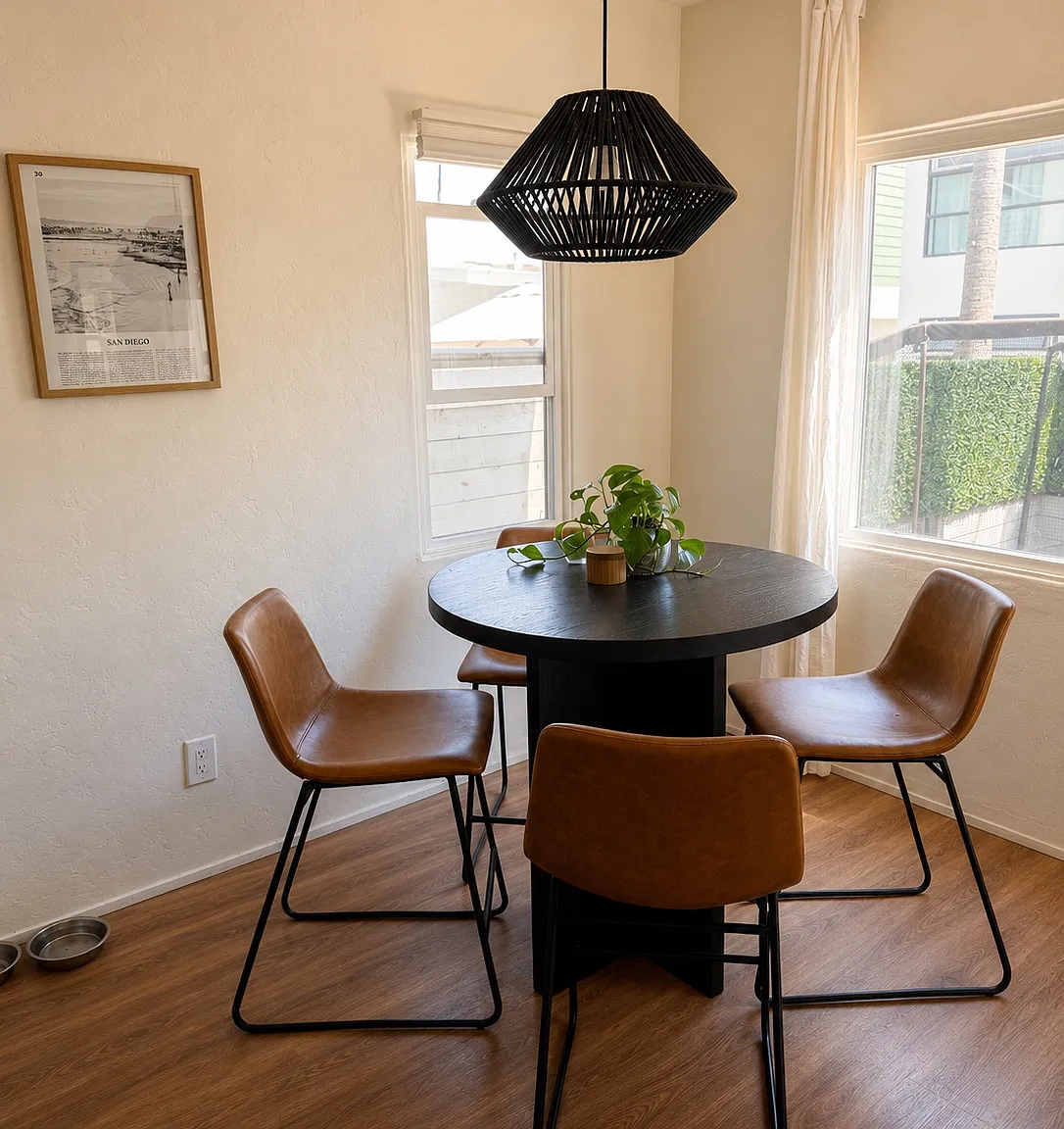 2 bed, 808 sqft, $5,500 — Photo 4