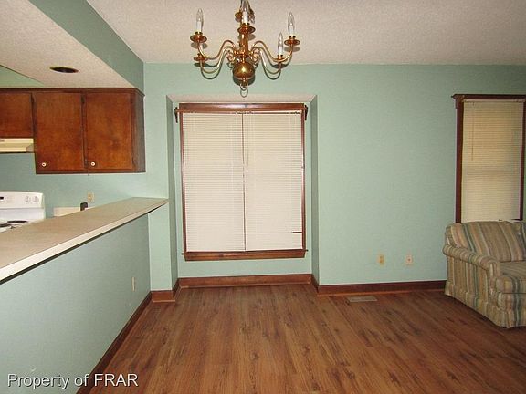 5th image of 1921 Meadowbrook St