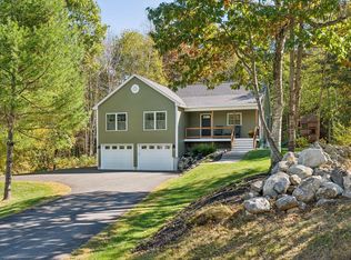 10 Arlington Ct, Gray, ME 04039