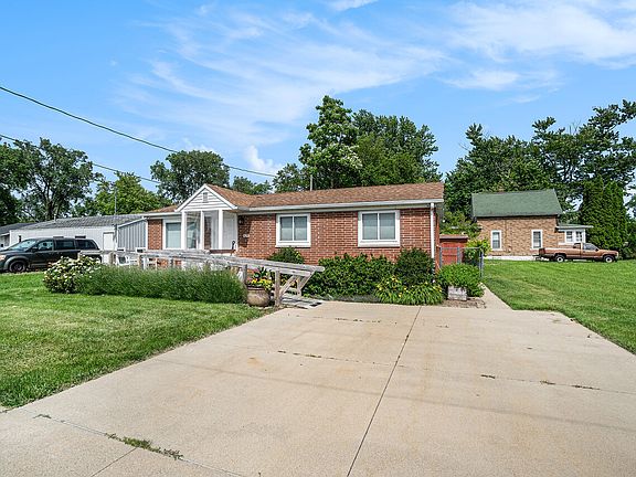 2nd image of 1059 Indiana Ave