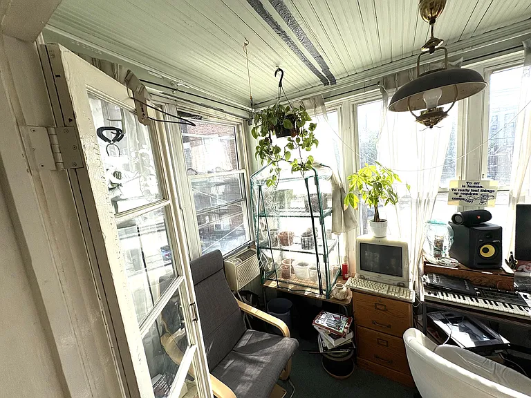 18 Tonnele Ave #B — Photo 21