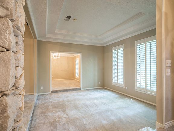 5th image of 9620 Mill Hollow Dr