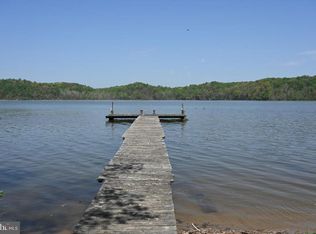 959 Belle Plains Rd, Fredericksburg, VA 22405