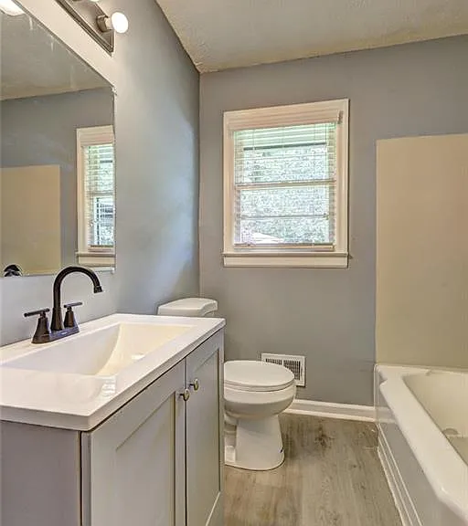 970 Oglethorpe Ave — Photo 32