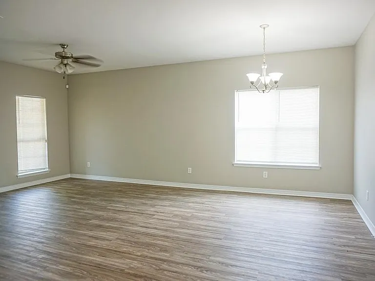 4885 Catahoula Dr — Photo 5