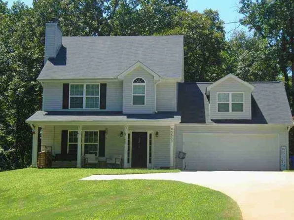 5663 Deerberry Ln, Gillsville, GA 30543