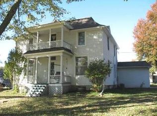 610 E Miami St, Paola, KS 66071