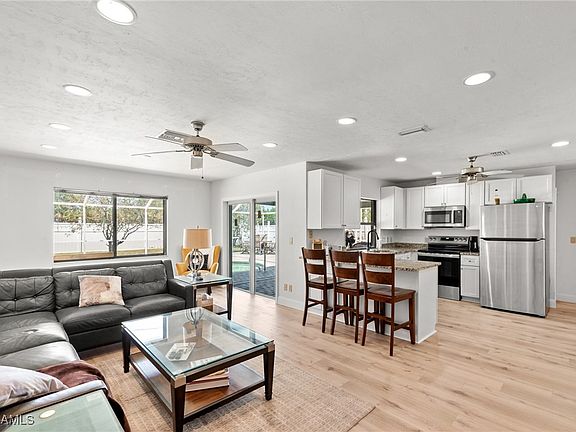 3rd image of 5057 Lexington Blvd