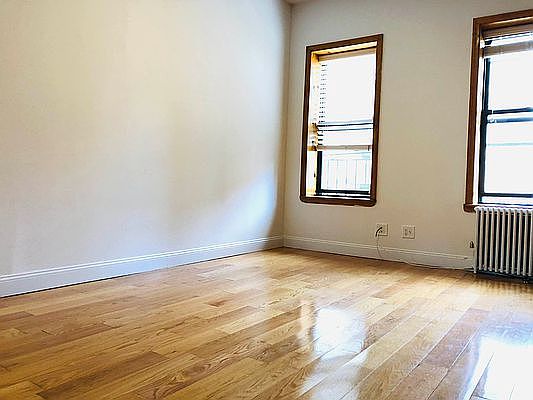 3rd image of 204 E 32nd St #5FE